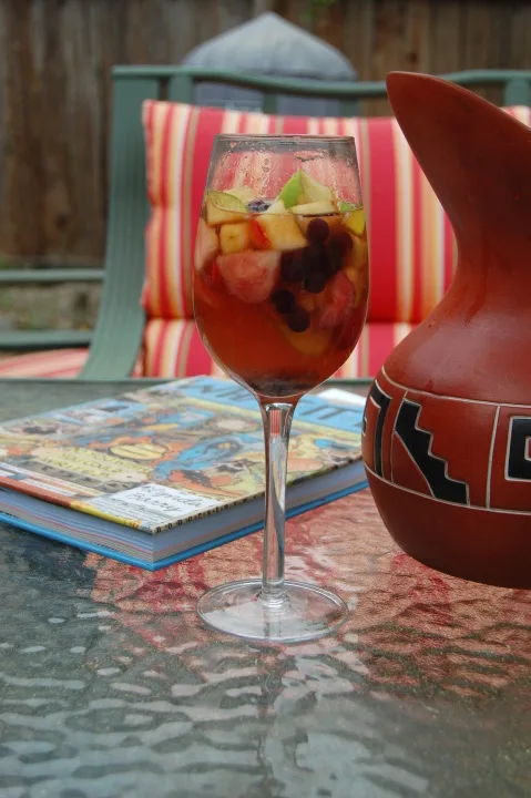 white wine sangria savvyhousekeeping