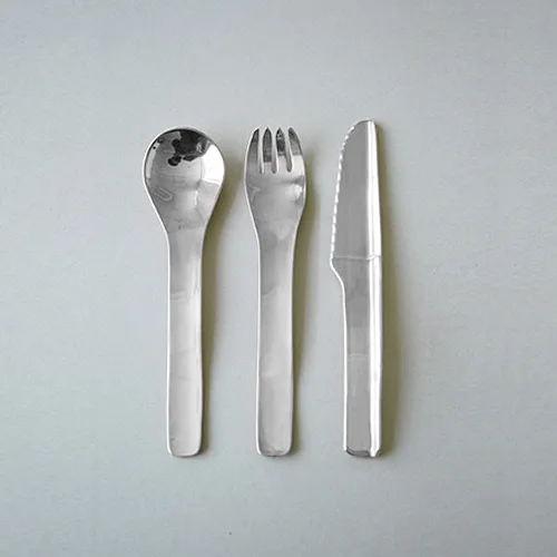 savvyhousekeeping plastic bottles to cutlery