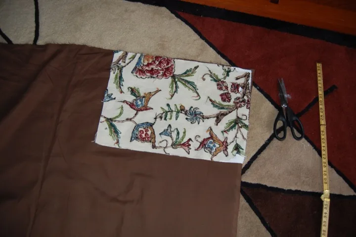 savvyhousekeeping recycling old pillow into throw pillows