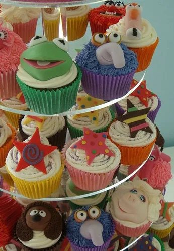 savvyhousekeeping muppet cupcakes