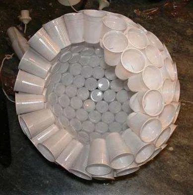 savvyhousekeeping make a lamp from coffee cups