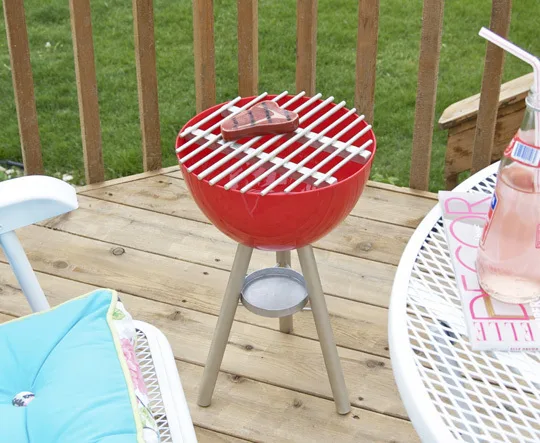 2010-05-katiegrill_rect540