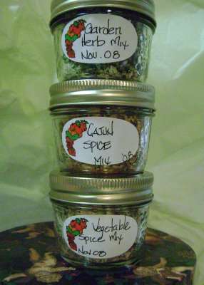 savvyhousekeeping herb spice mixes for chirstmas gifts