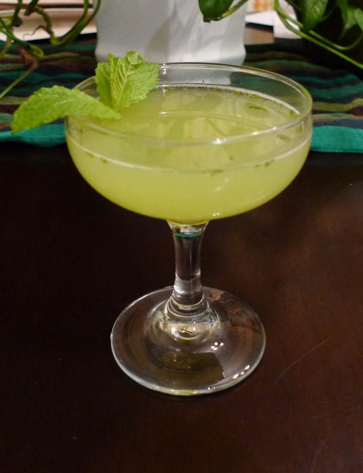 savvyhousekeeping green cocktail st patrick's day irish spring gin celery mint lime