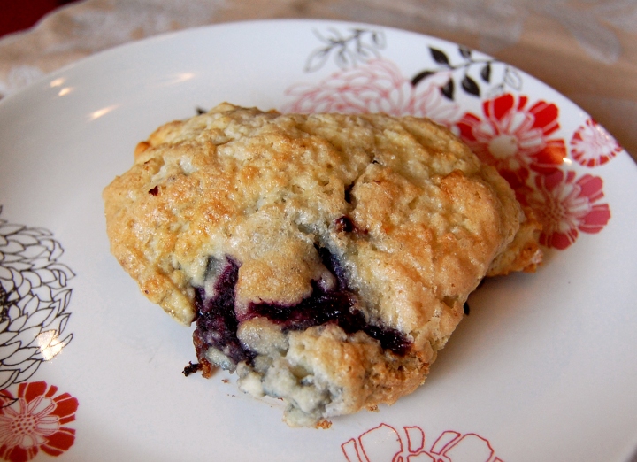 savvyhousekeeping recipe scones fruit blackberry