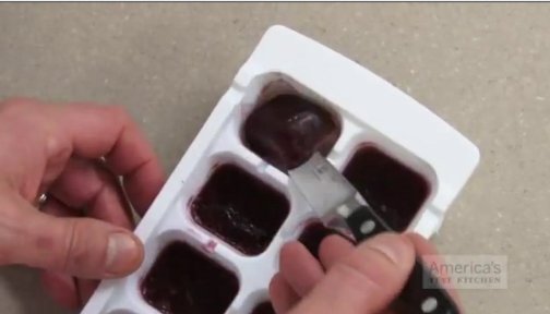 savvyhousekeeping 4 cool ways to use ice cube trays