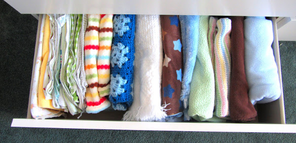 blanket drawer
