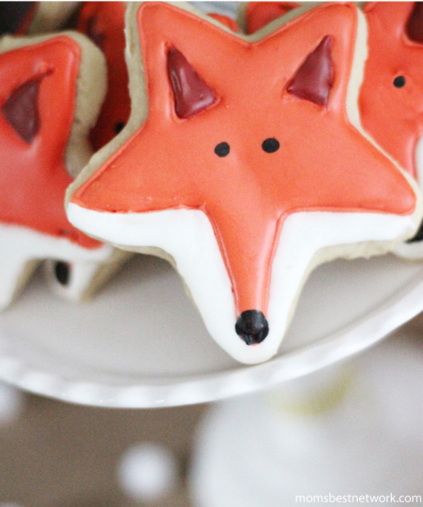 How to Frost a Fox Cookie