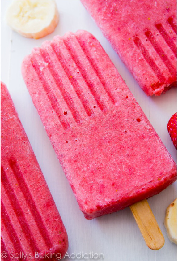 3-Ingredient-Healthy-Strawberry-Banana-Popsicles